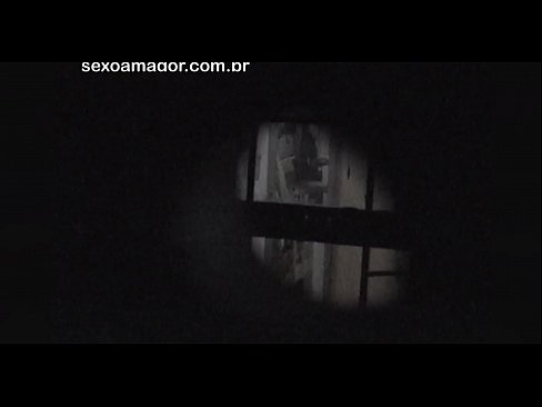 ❤️ Lourinho é filmado secretamente por um voyeur de bairro escondido atrás de tijolos ocos ❤ Porno doméstico em pt.happytour.top ❌